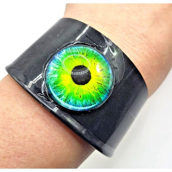 Brebitz Blue and Green Eyeball Chunky Cuff Bracelet 7.5in Halloween - Picture 1 of 4